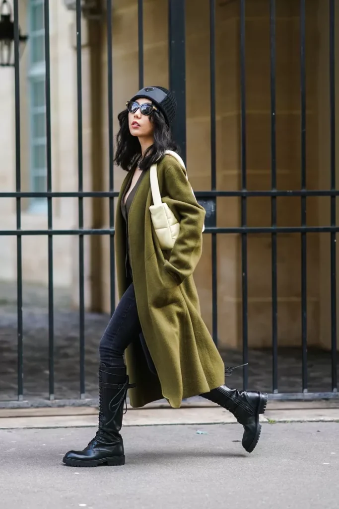 Combat boots styling